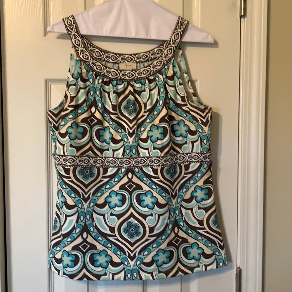 Summer tank top… keep it casual or dress it up!